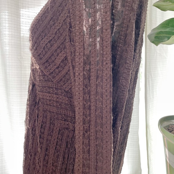 Bandolino Black Lace V Neck Top - Picture 11 of 13